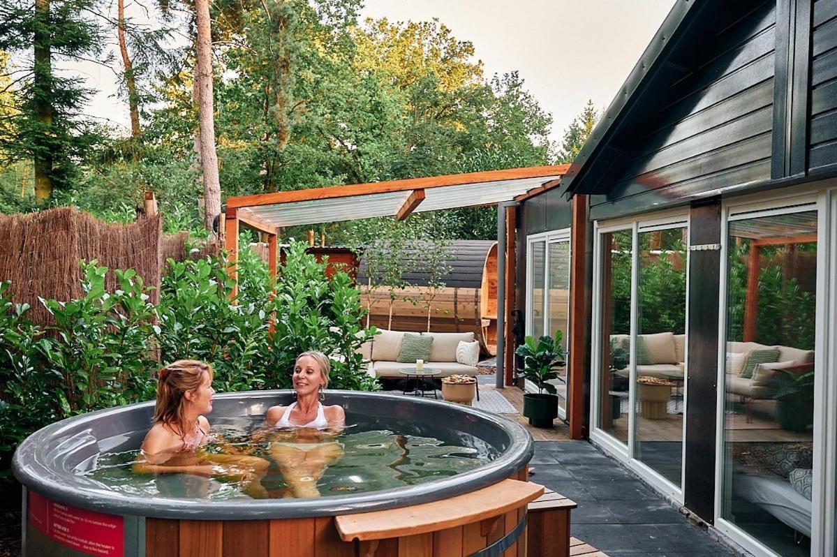 Holiday home Zen-bungalow No 5 Met Sauna En Hottub *